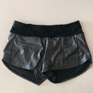 Lululemon Speed Up Mid-Rise Short 4"